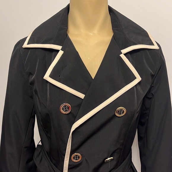 BNWOT Laundry Trench Coat With Buttons Logo - Picture 3 of 5